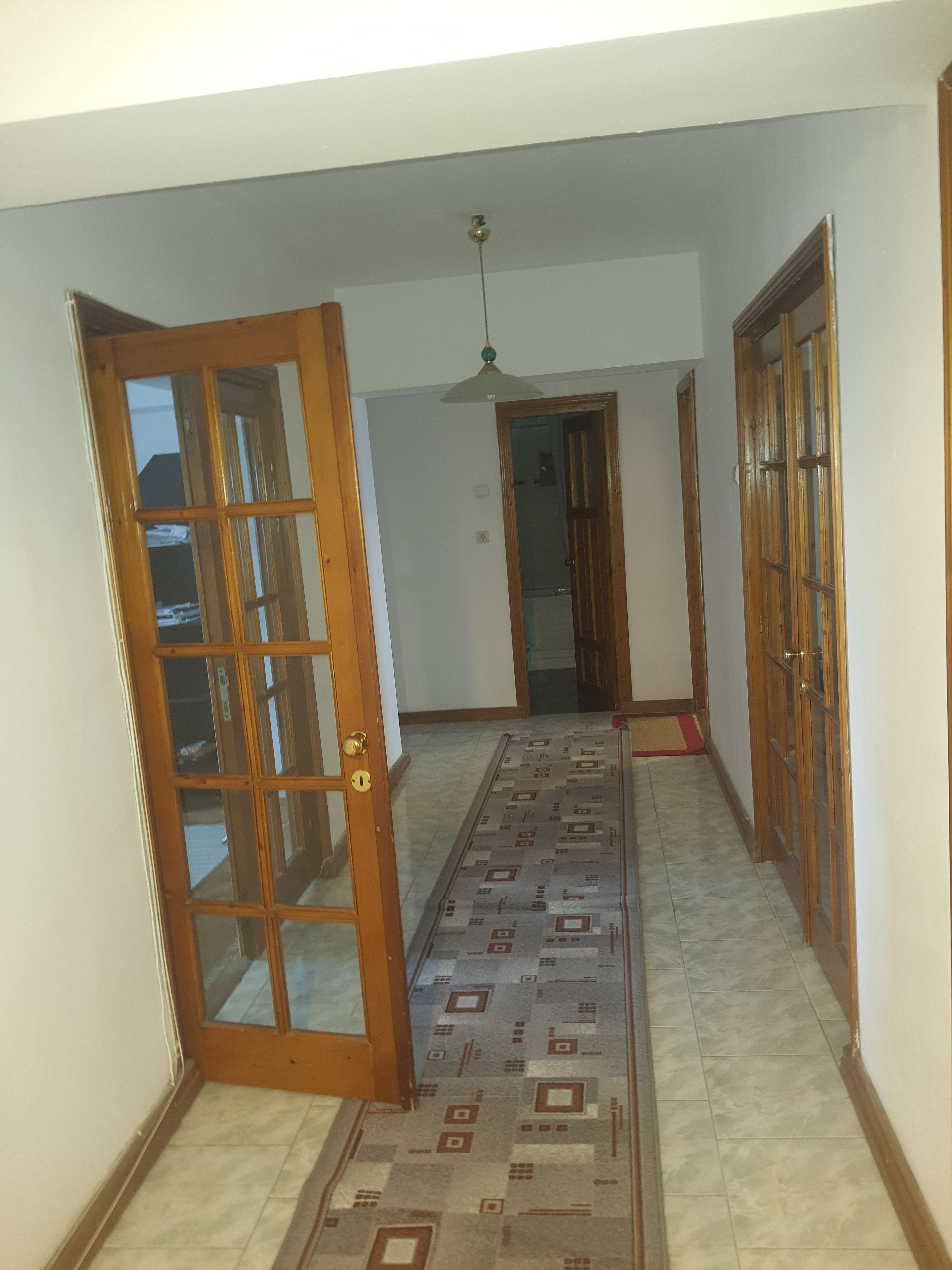 Apartament cu 4 camere Indepedenţei