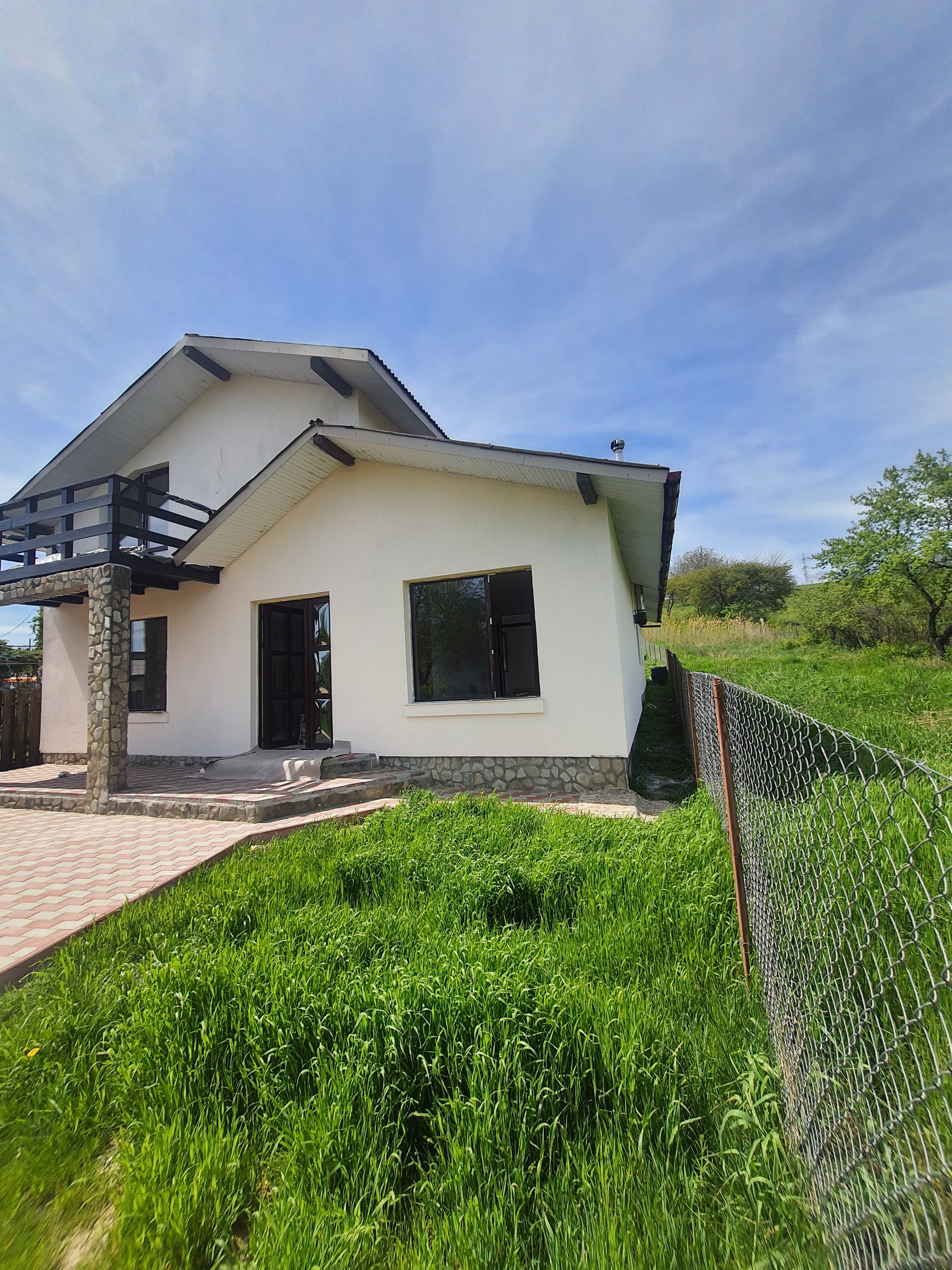 Casa + Teren Valea Lungă