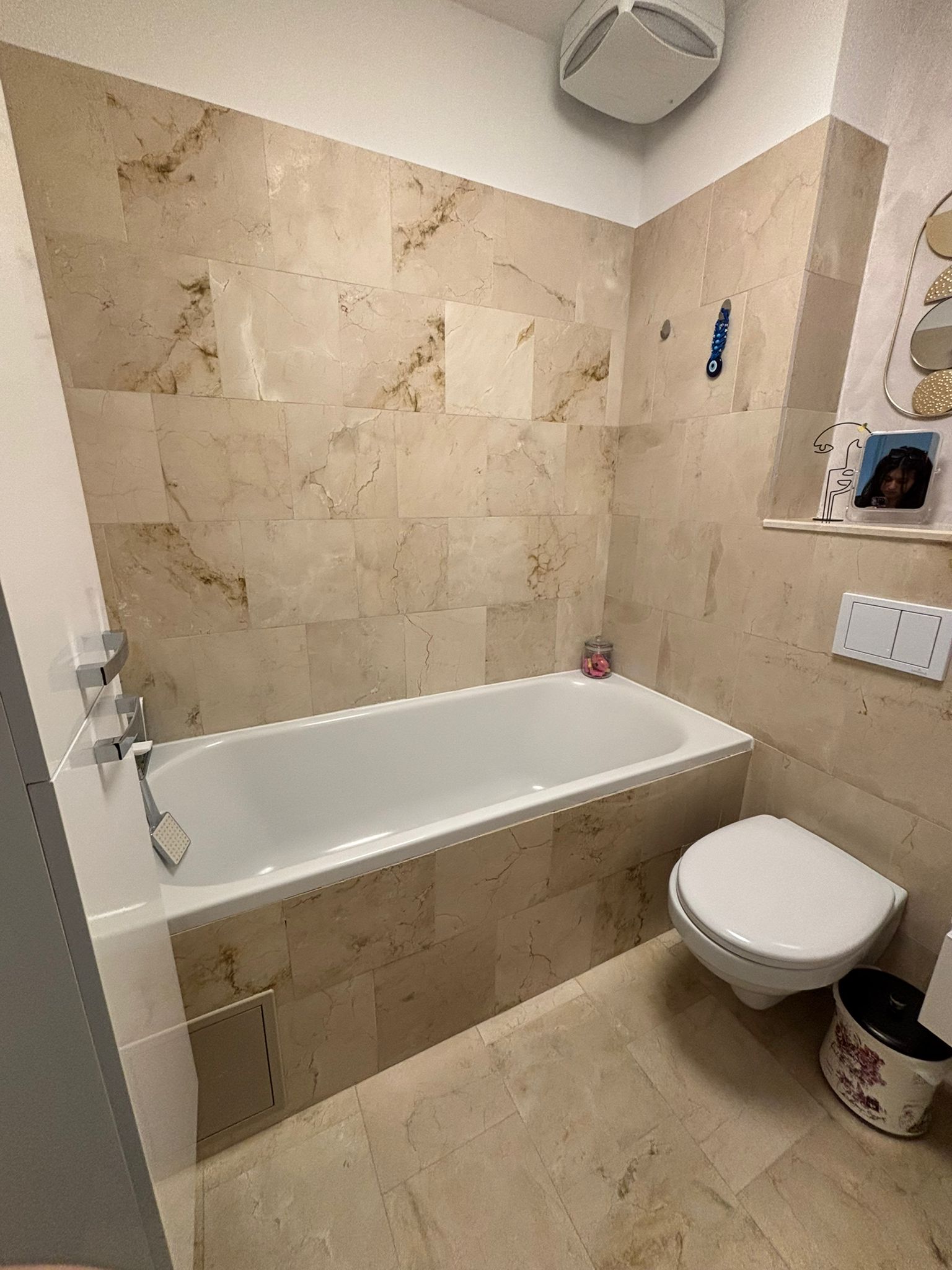 Apartament cu 3 camere – Valea Lupului