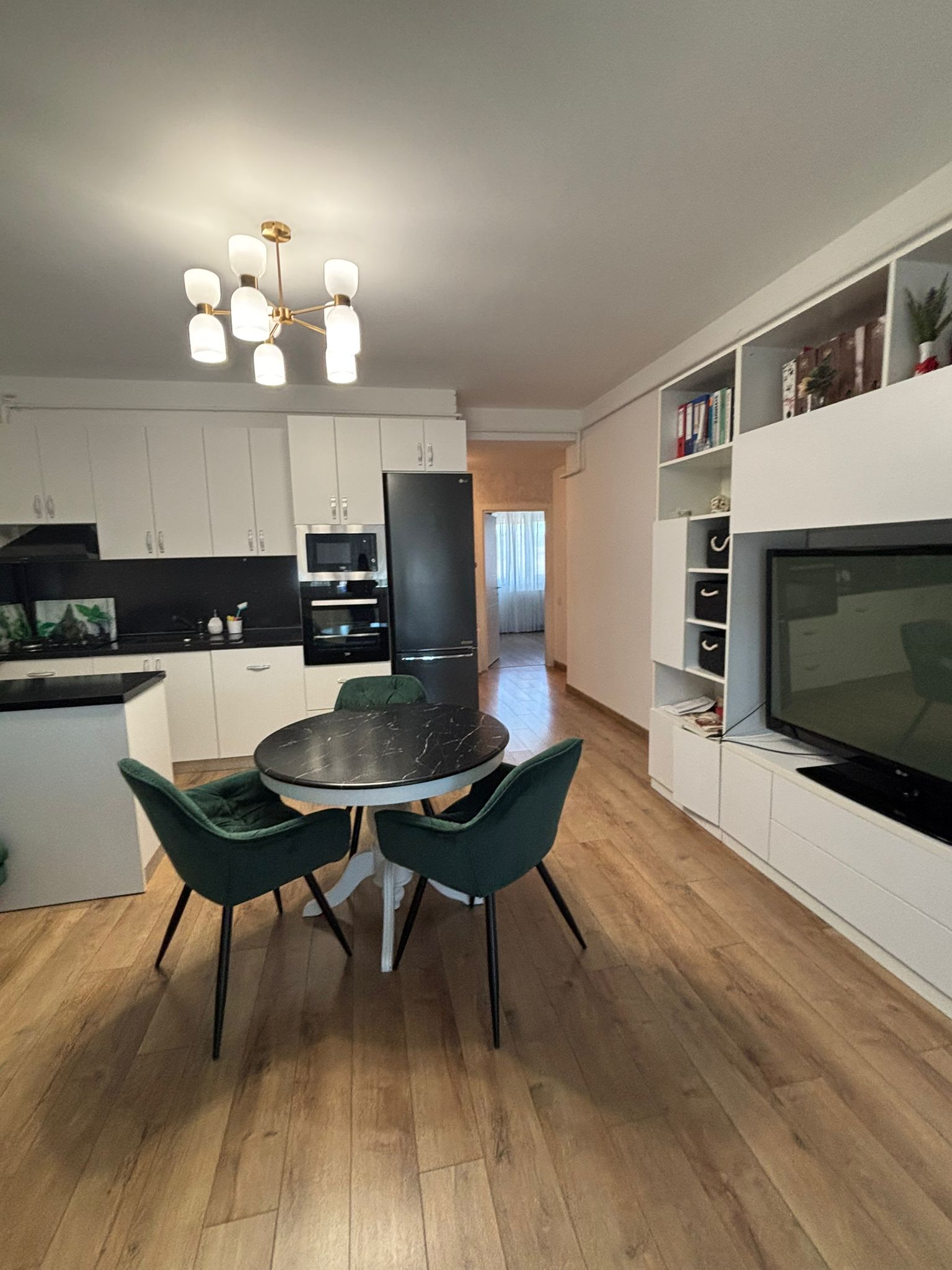 Apartament cu 3 camere – Valea Lupului
