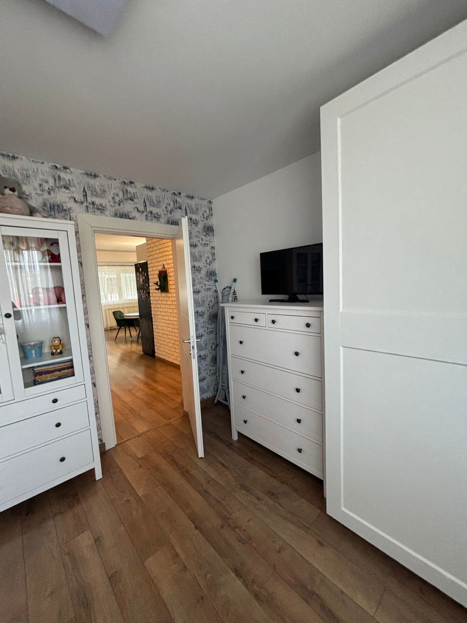 Apartament cu 3 camere – Valea Lupului