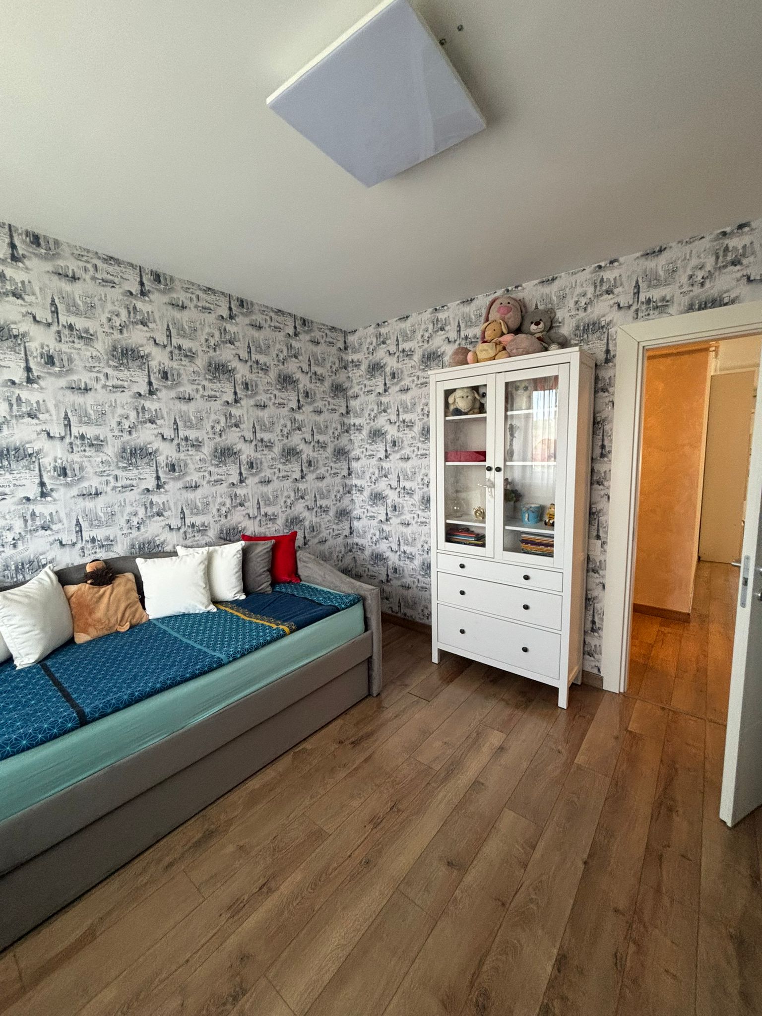 Apartament cu 3 camere – Valea Lupului