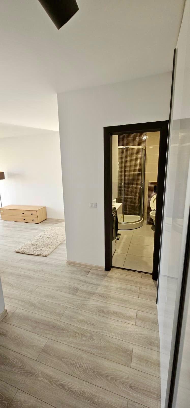 Apartament cu 3 camere Complex Brown
