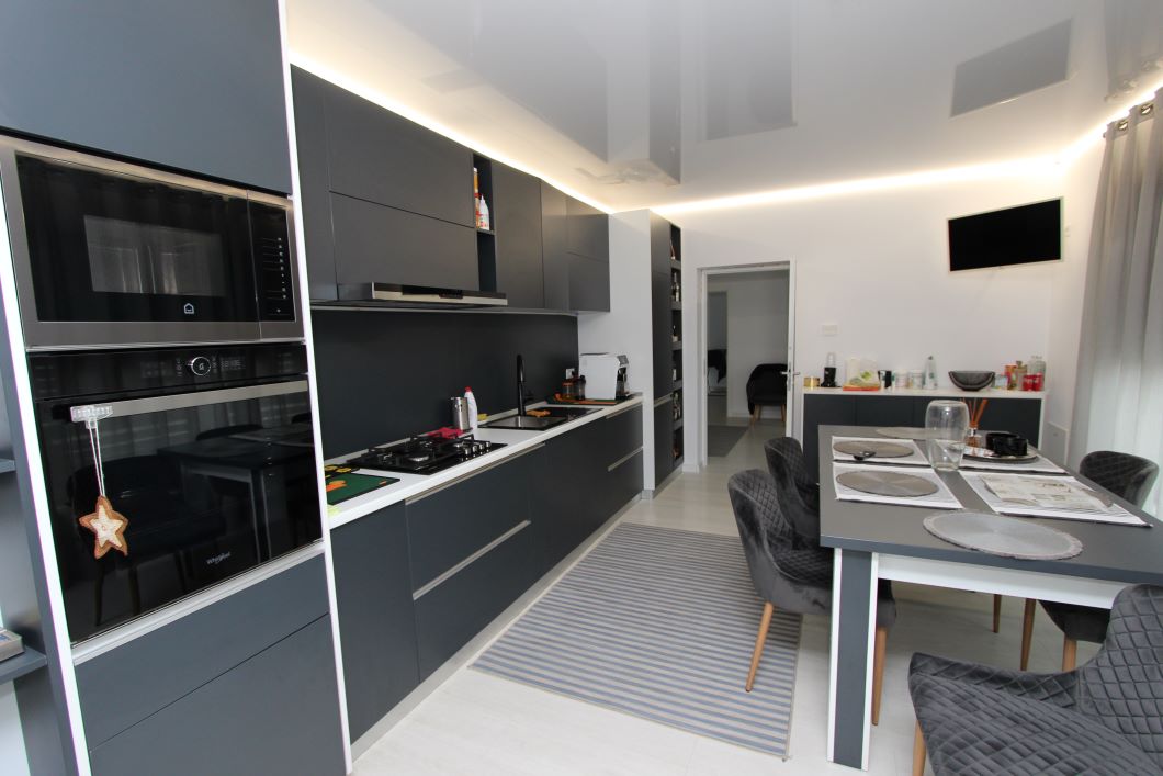 Vila pretabila pentru Locuit zona Dancu