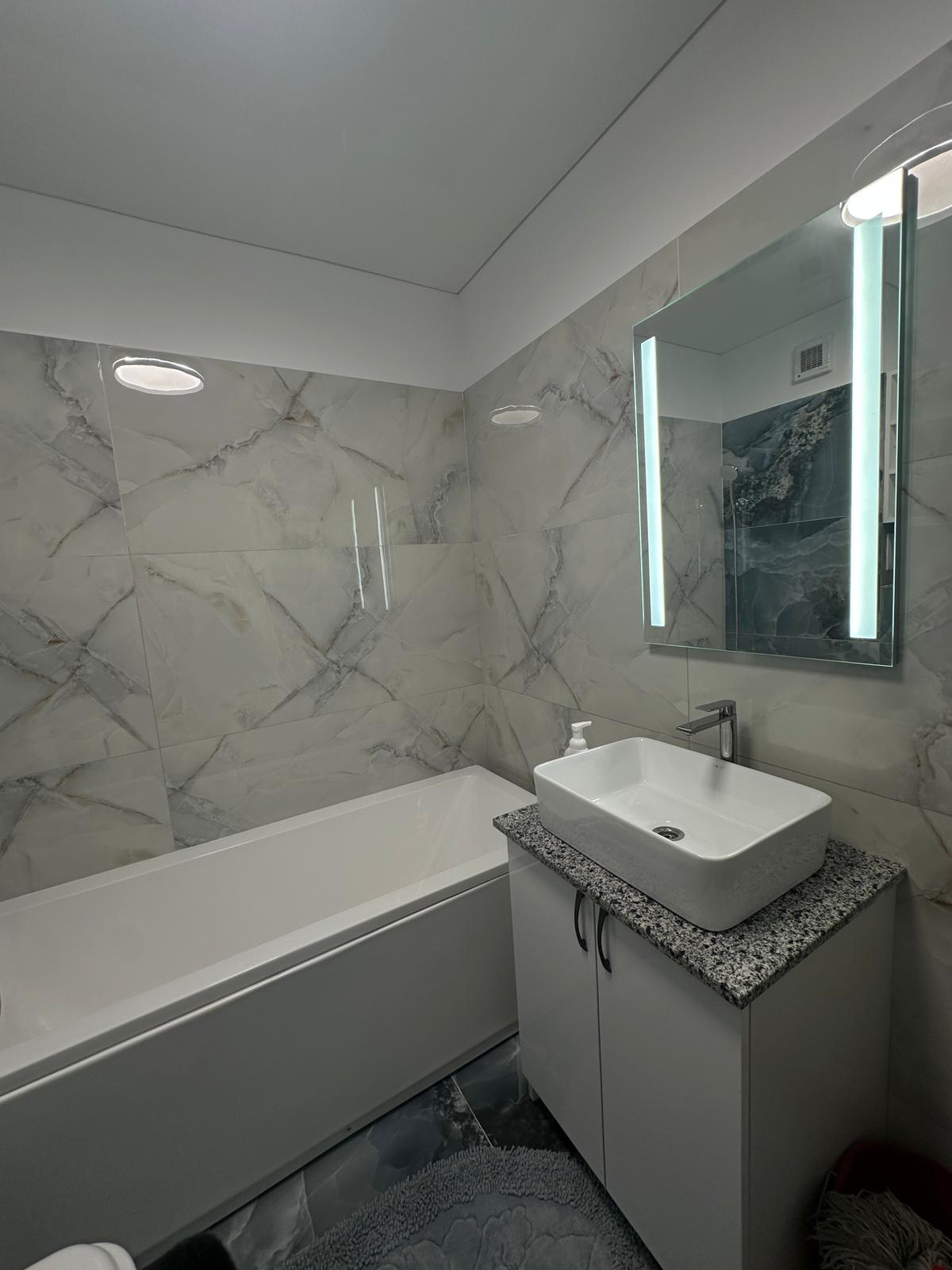 Apartament cu o cameră transformat în 2 camere