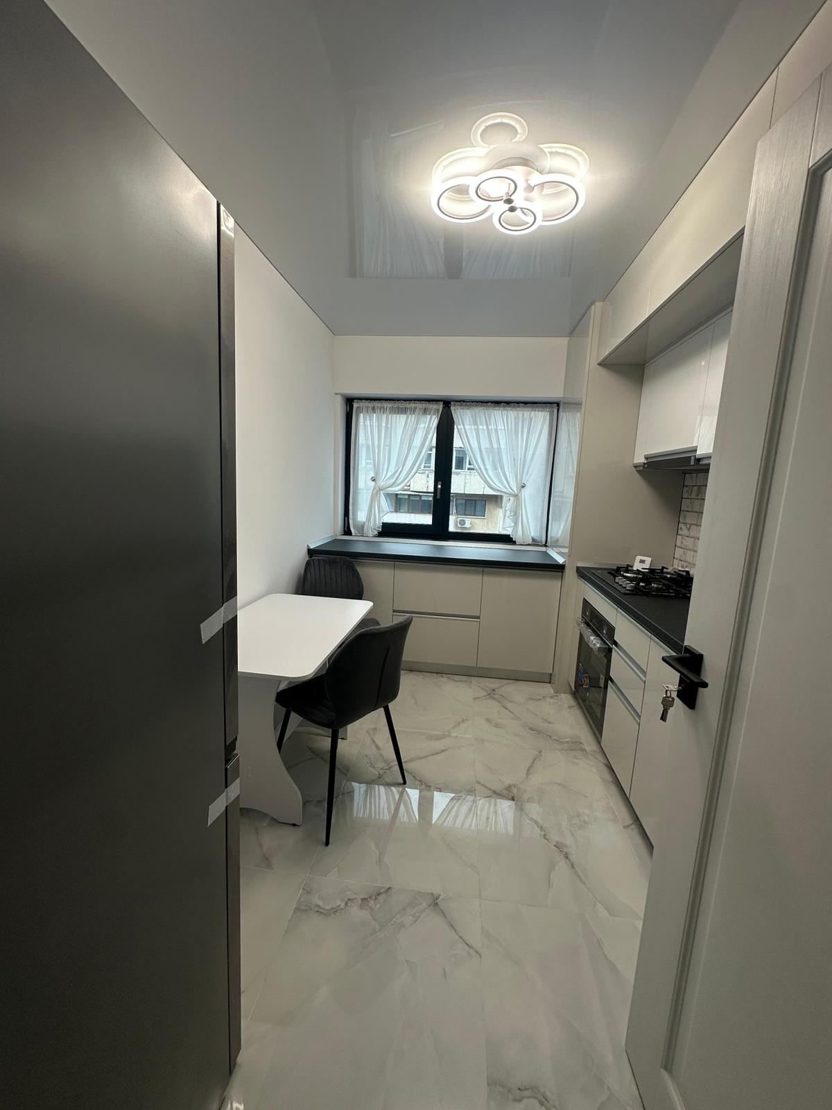 Apartament cu o cameră transformat în 2 camere