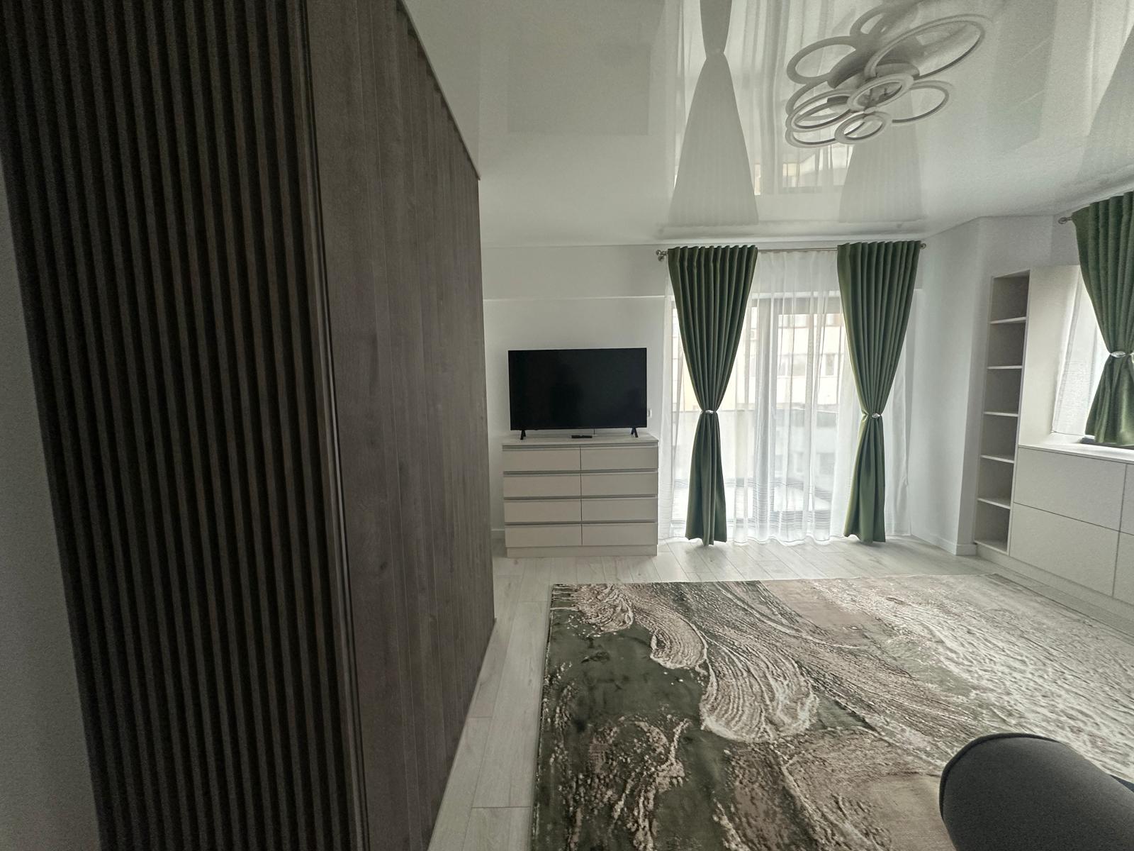 Apartament cu o cameră transformat în 2 camere